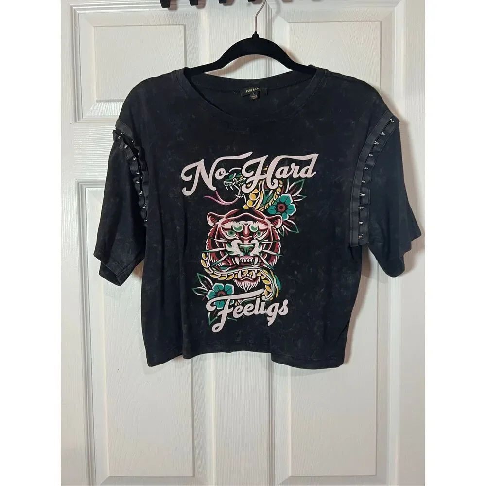 Ruby & Lace “No Hard Feelings” Graphic Crop Tee | Acid Wash | Size L